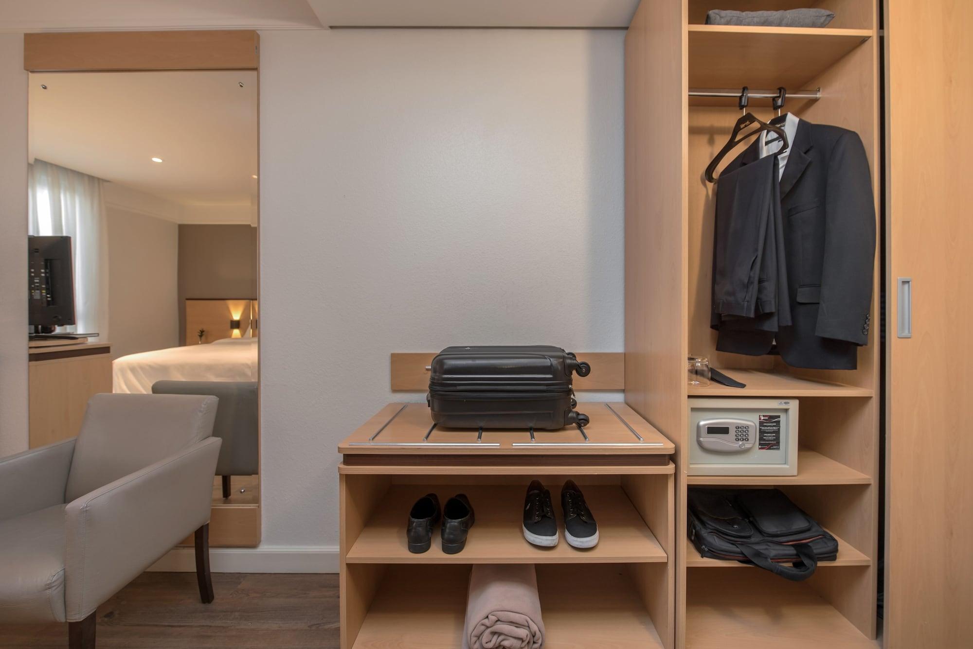 Hotel Intercity 4*