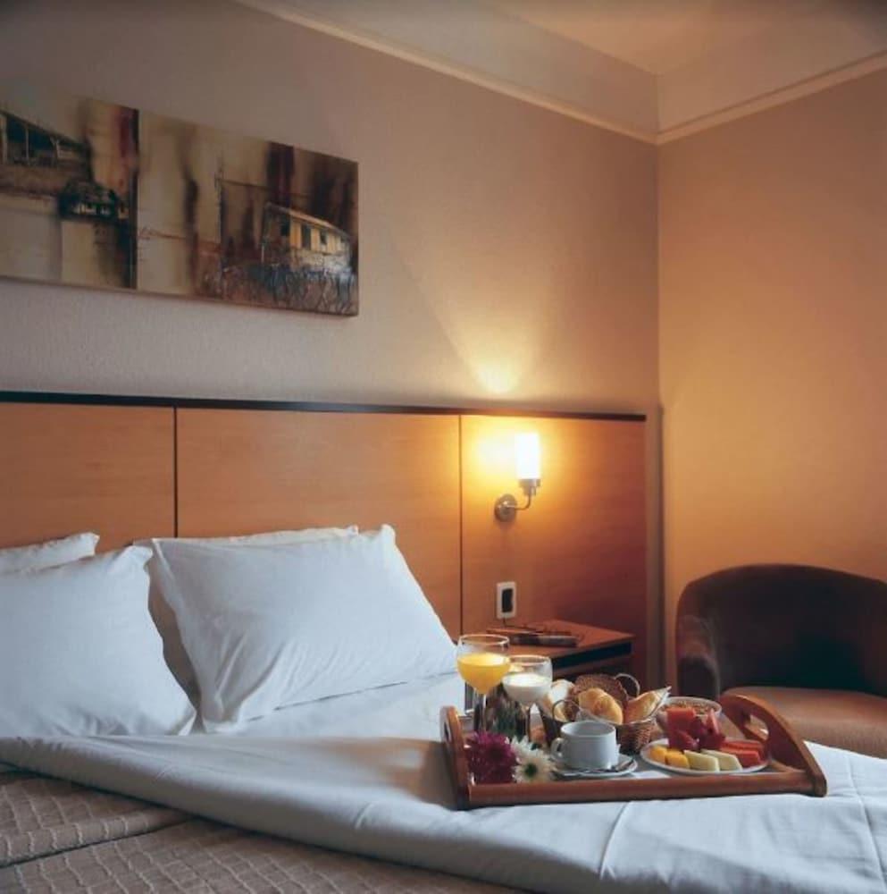 Intercity Hotel